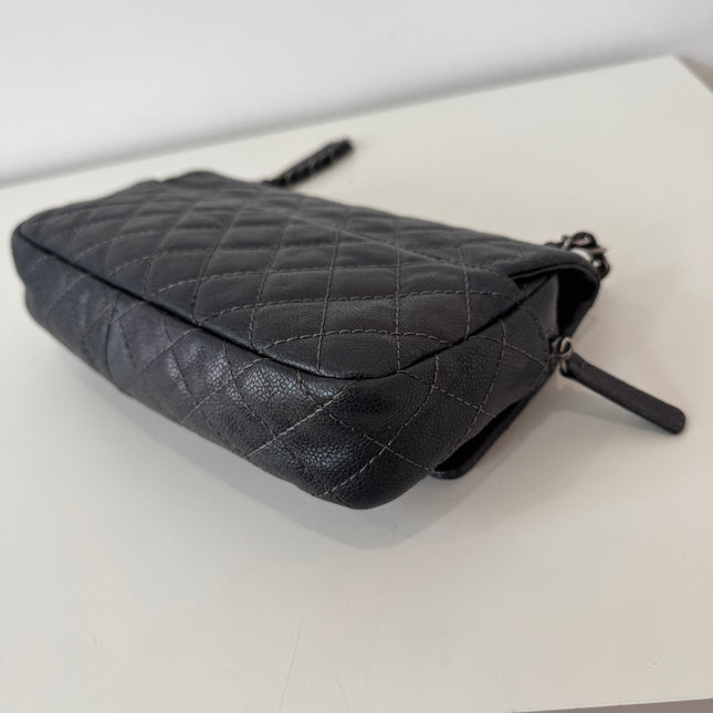 Sac Chanel single flap souple gris métallisé