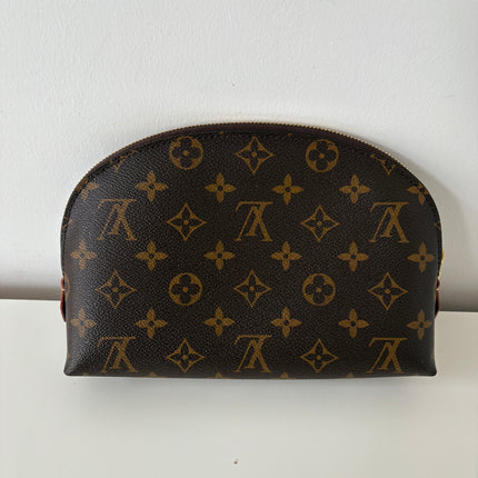 Louis Vuitton Pochette Cosmétique MM