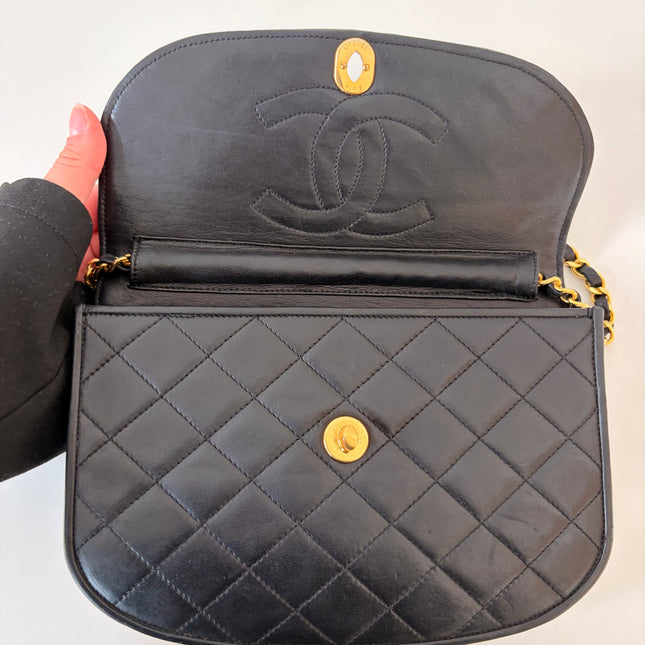 Sac Chanel Demie lune vintage