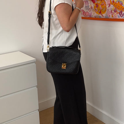 Sac Pochette Louis Vuitton Métis Cuir Empreinte Noir