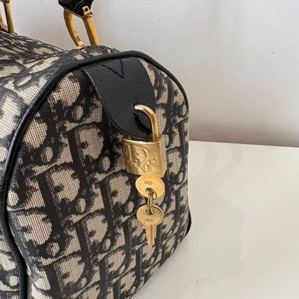 Sac Dior Trotter Bowling