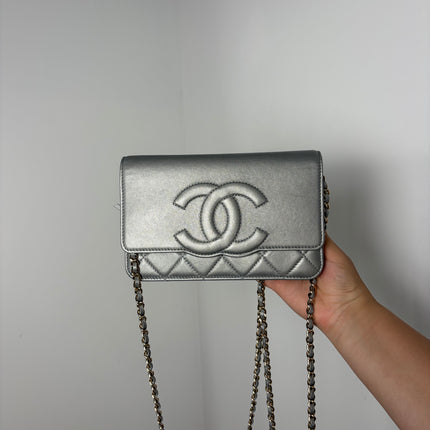 Sac Chanel Wallet on chain Gris argent