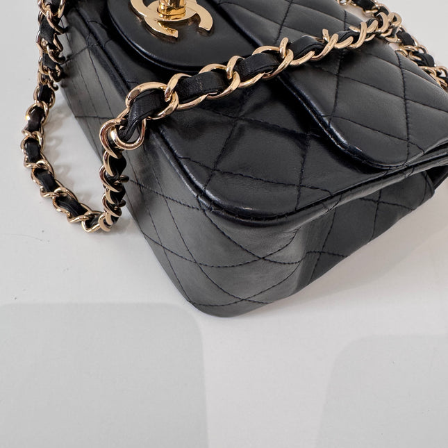 Sac Chanel Mini Square Timeless noir