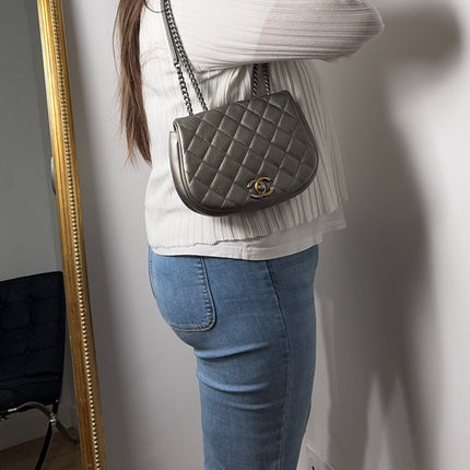 Sac Chanel Demie lune argent