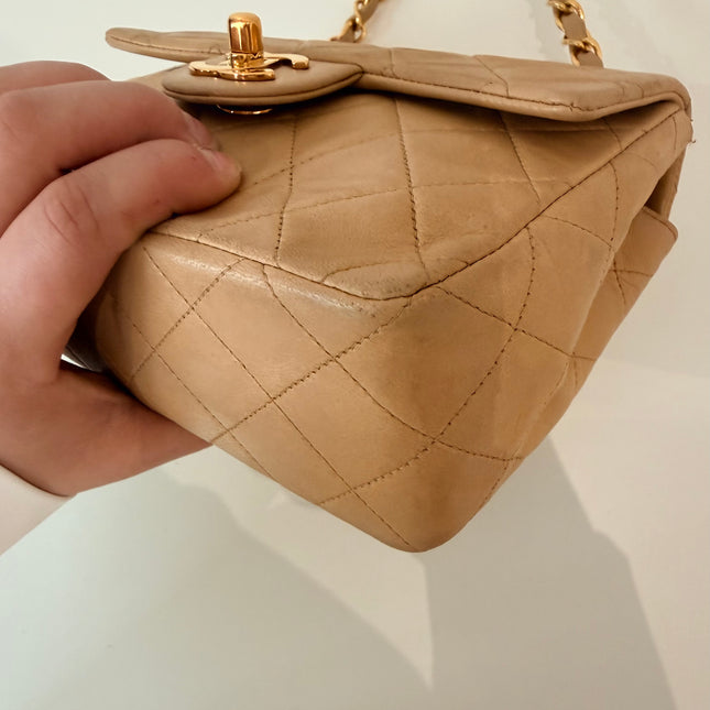 Sac Chanel Timeless Mini Square Beige