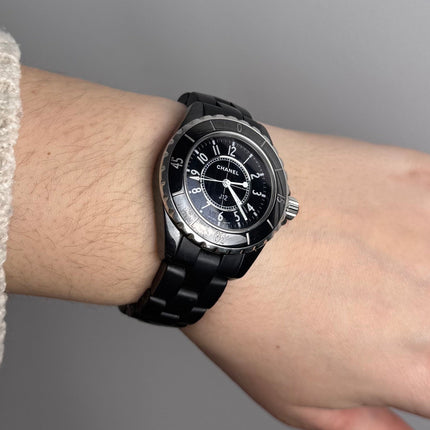 Montre Chanel J12