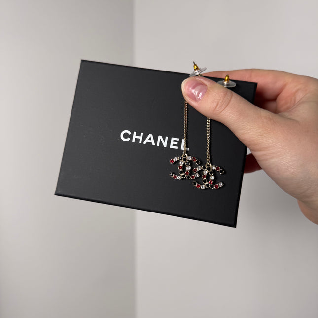 Boucles d’oreilles pendantes Chanel