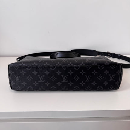 Sac Louis Vuitton Explorer Éclipse Monogram