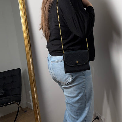 Petit Sac Chanel matelassé noir