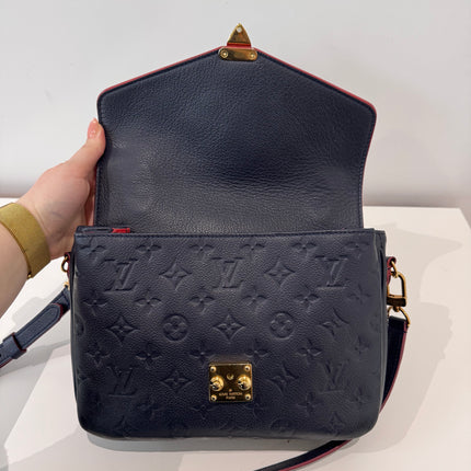 Pochette Métis Louis Vuitton Cuir empreinte marine