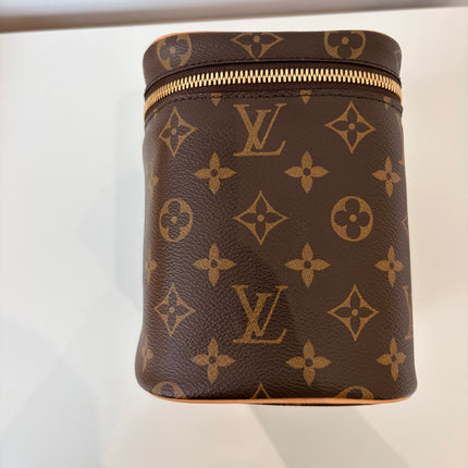 Vanity Louis Vuitton case Nice BB