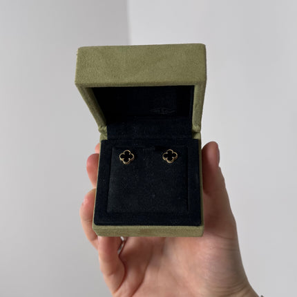 Puces d’oreilles sweet Alhambra Van Cleef & Arpels
