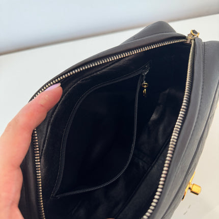 Sac Chanel caméra noir vintage