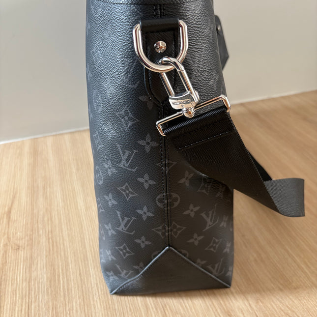 Sac Weekend NM Louis Vuitton monogramme éclipse