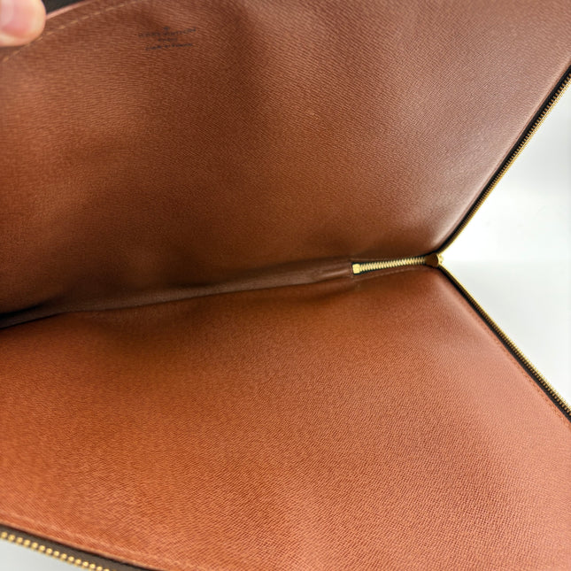 Pochette XXL Louis Vuitton