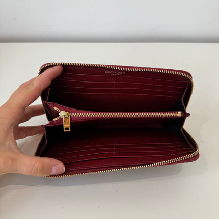 Portefeuille Saint Laurent Cassandre zip Bordeaux