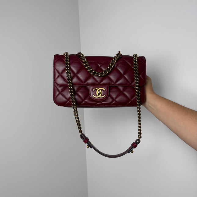 Sac Chanel Perfect Edge bordeaux épaule