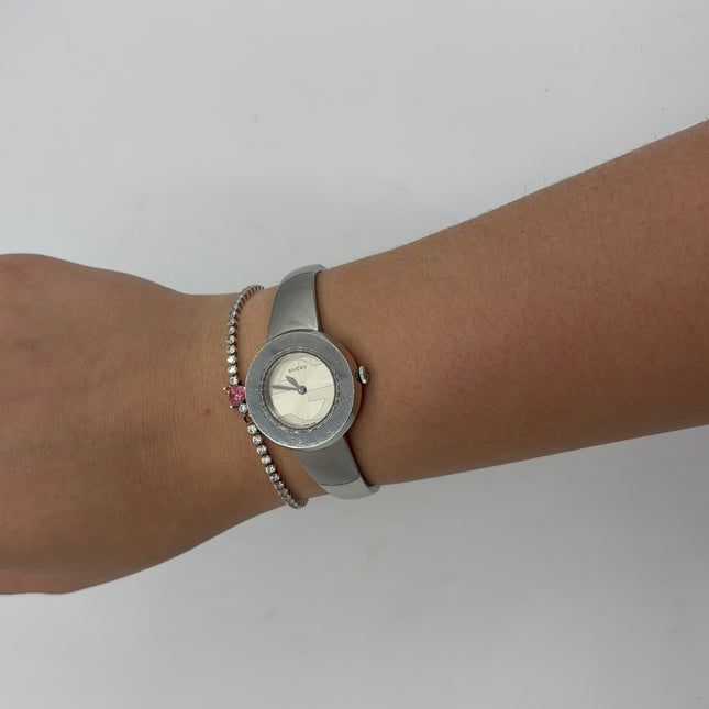 Montre Gucci U play acier argenté