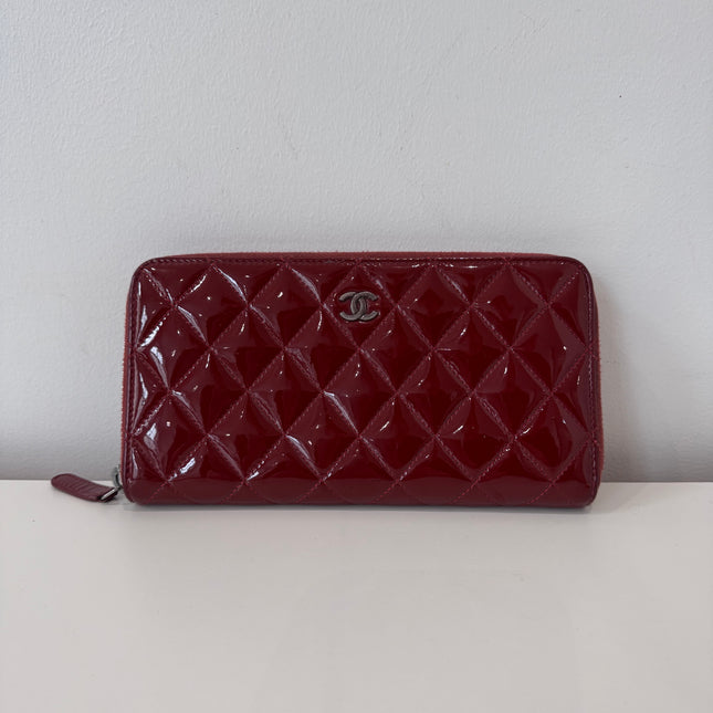 Portefeuille Chanel long vernis