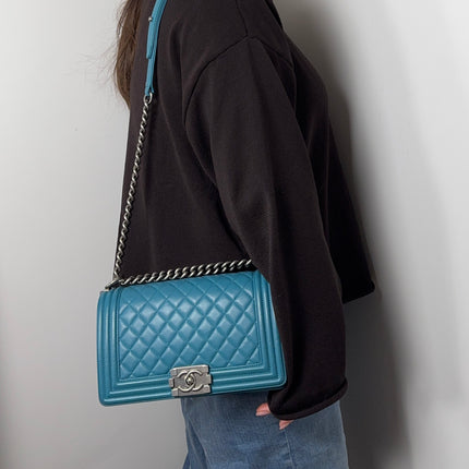Sac Chanel Boy Medium Bleu