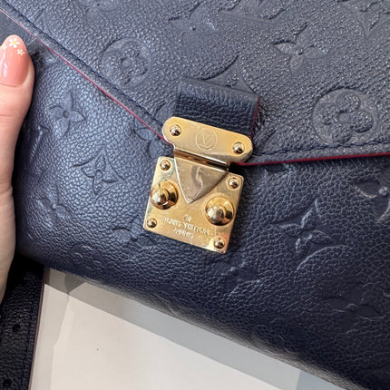 Pochette Métis Louis Vuitton Cuir empreinte marine