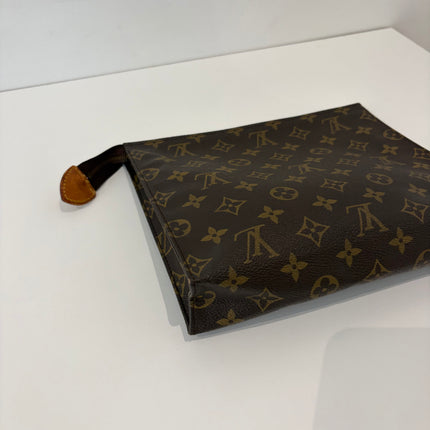 Poche Toilette Louis Vuitton Monogram 25