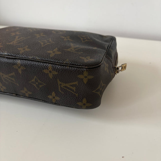 Trousse de toilette Louis Vuitton monogram 23cm