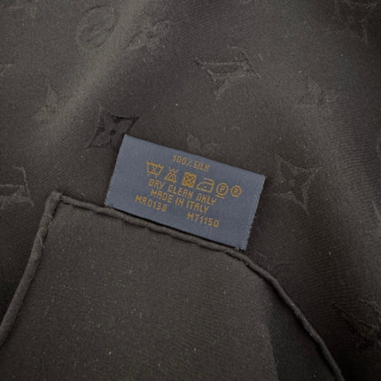 Carré de soie Louis Vuitton Noir Monogram