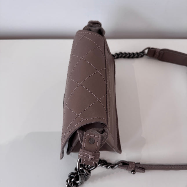 Sac Chanel demie lune marron glacé