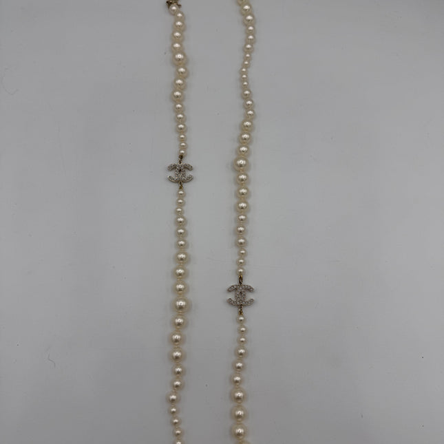 Sautoir Chanel perles