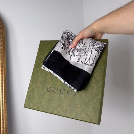 Carré Gucci 63cm Flora Noir & Blanc