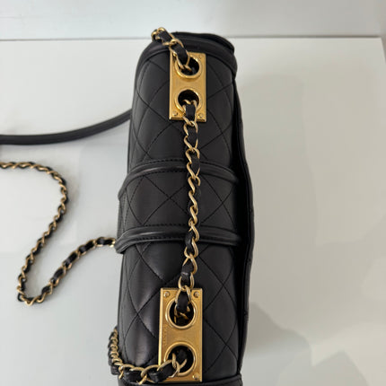 Sac Chanel rabat simple cc élégant medium