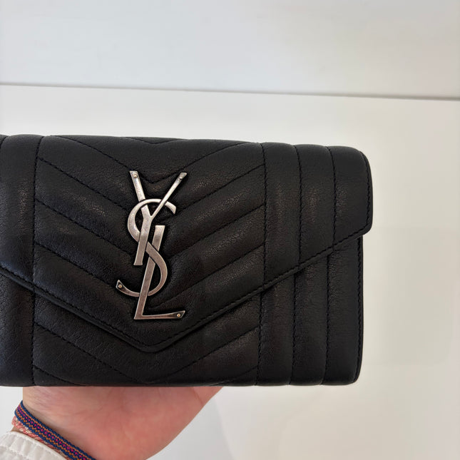 Portefeuille long Saint Laurent cassandre noir