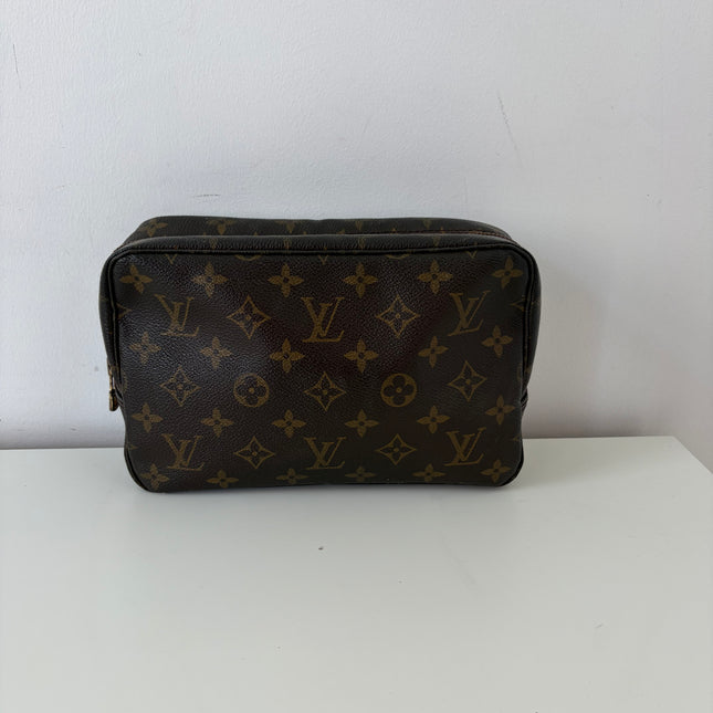 Trousse de toilette 23cm Louis Vuitton