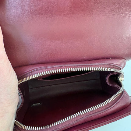 Sac Chanel chevrons bordeaux