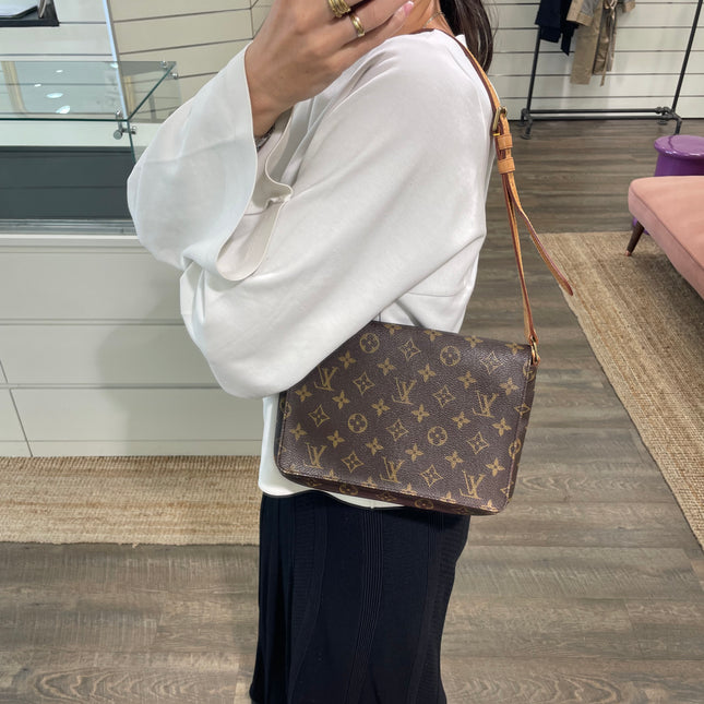 Sac Musette Louis Vuitton