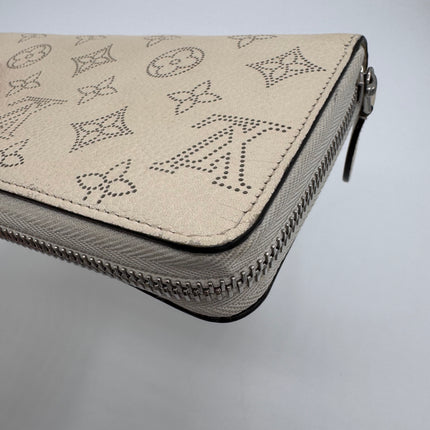 Portefeuille Louis Vuitton Zippy cuir mahina