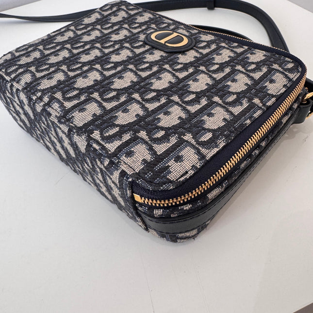 Sac Dior 30 montaigne Pouch