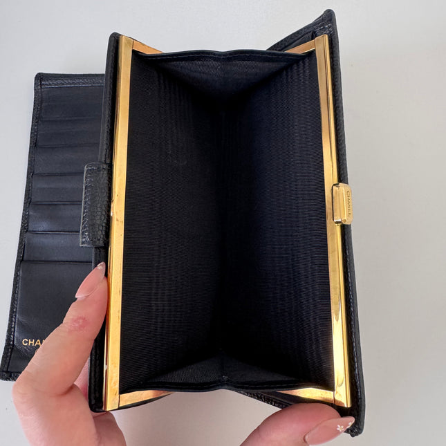 Portefeuille Chanel noir
