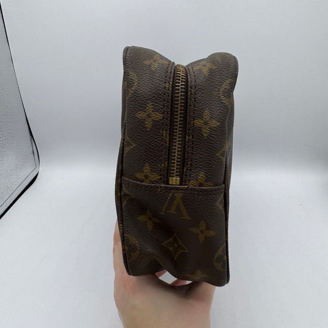 Trousse de toilette 28cm Louis Vuitton