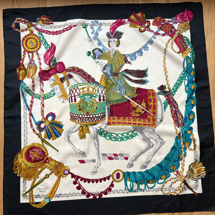 Carré Hermes 90cm Le Timbalier