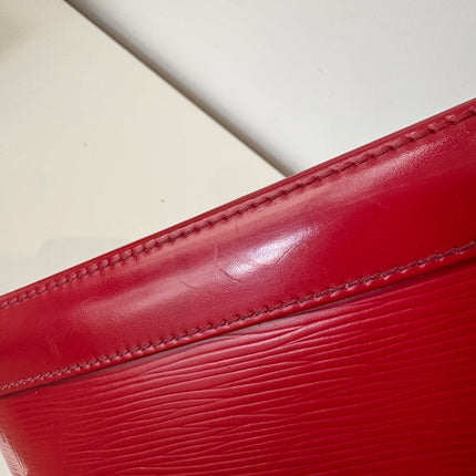Sac Louis Vuitton BB Alma cuir épi rouge