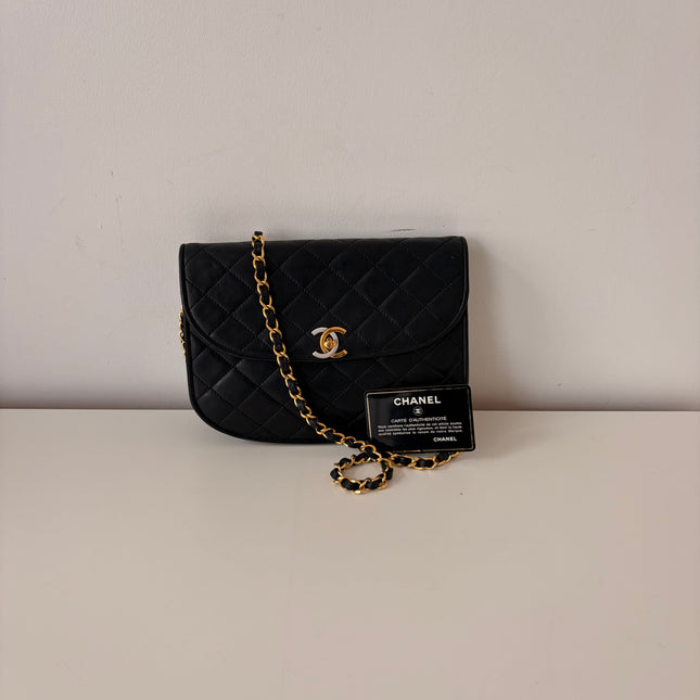 Sac Chanel Demie lune vintage