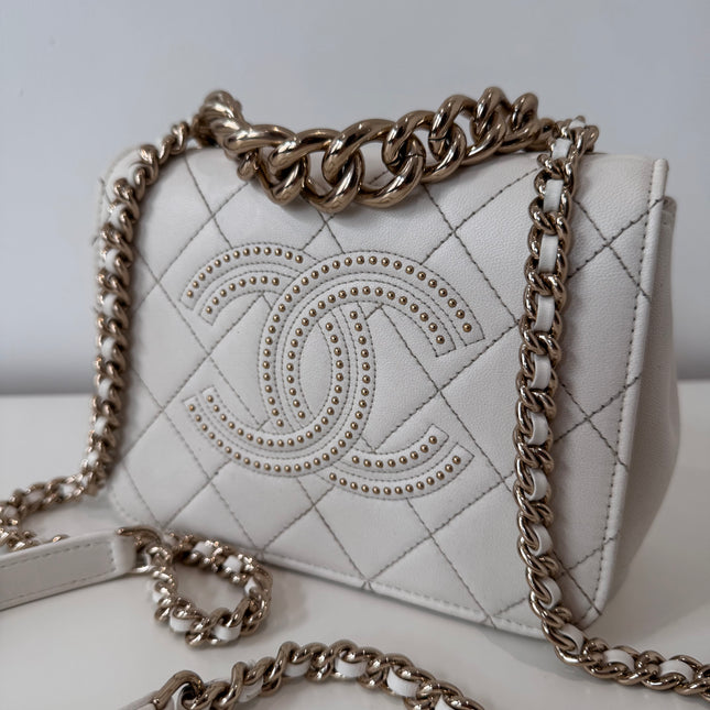 Sac Chanel caméra blanc cassé