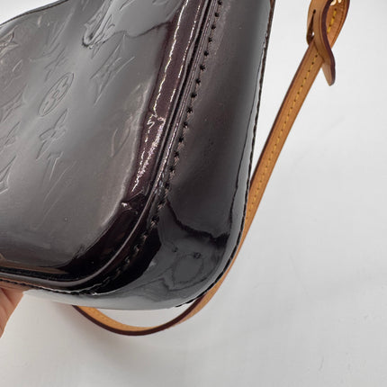 Pochette Accessoires Louis Vuitton Vernis Amarante