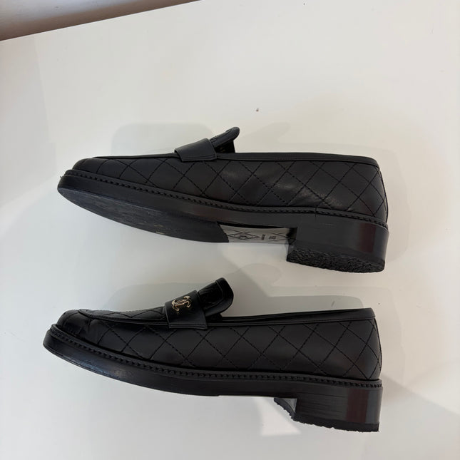 Mocassins Chanel noir CC T36,5