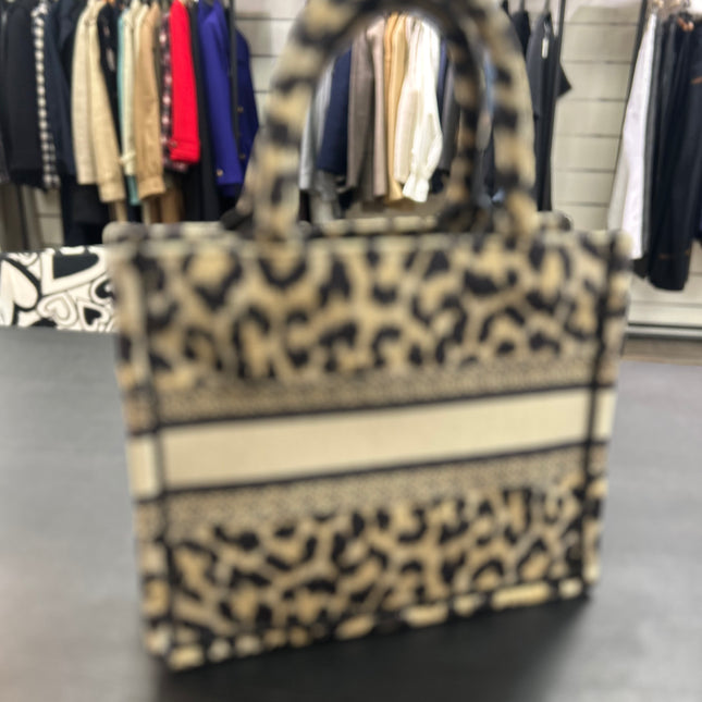 Dior Tote Book small