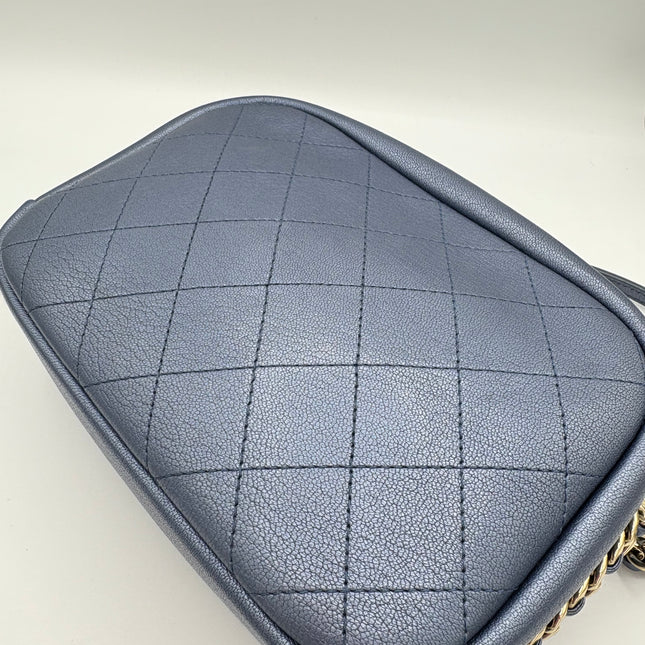 Sac Chanel Caméra bleu irisé