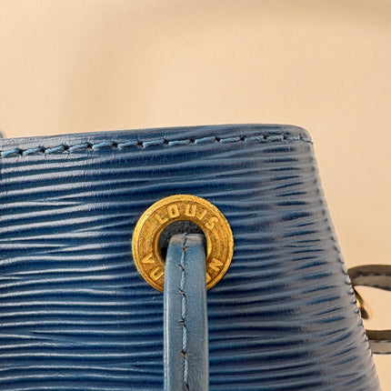 Sac Louis Vuitton PM Noé cuir épi bleu