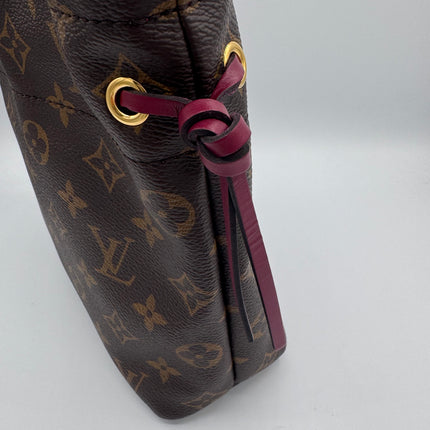 Pochette Louis Vuitton Noé Monogram